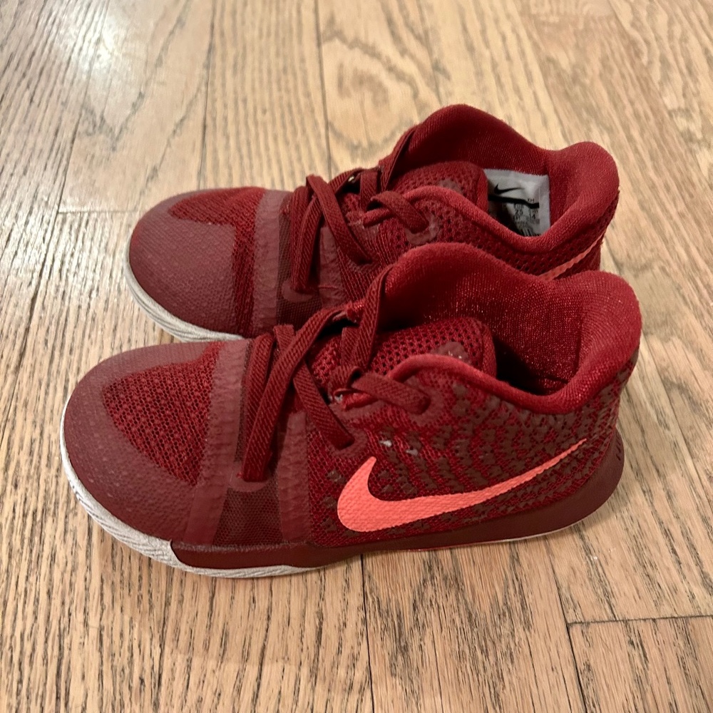 Nike Kyrie 8c